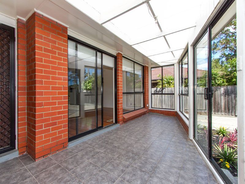 24 Barclay Drive, CHELTENHAM, VIC 3192
