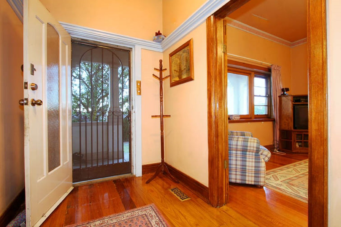 70 Ferntree Gully Road, OAKLEIGH EAST, VIC 3166