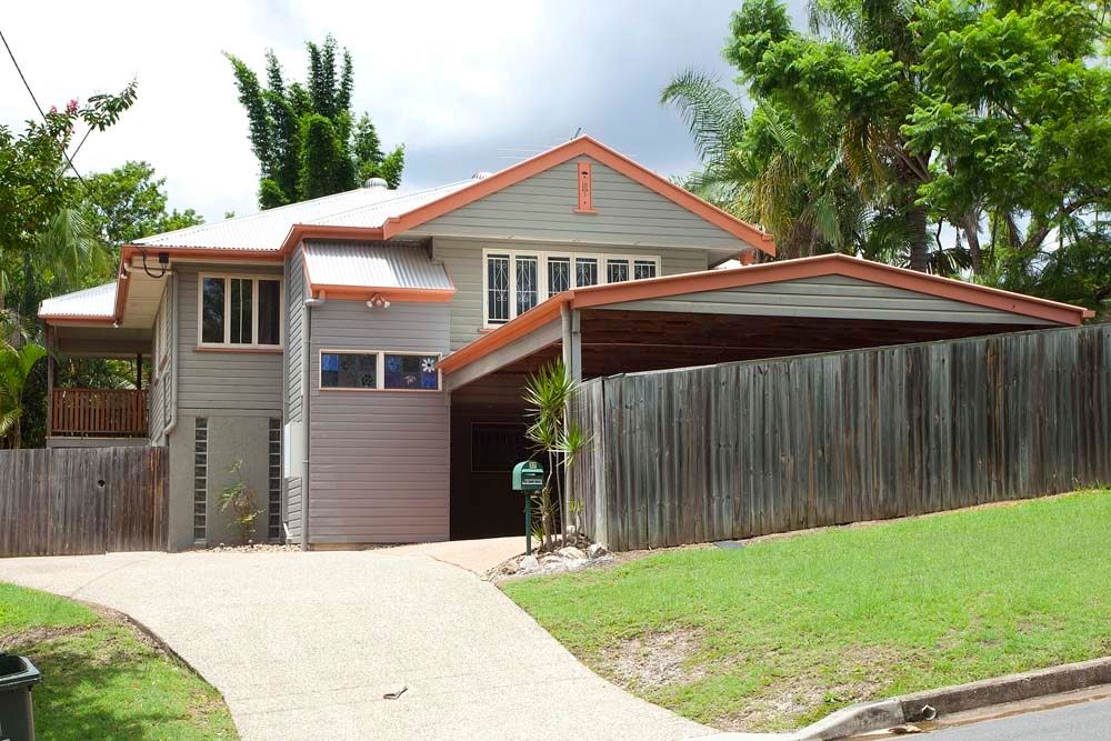 37 Carnelian Street, HOLLAND PARK QLD 4121