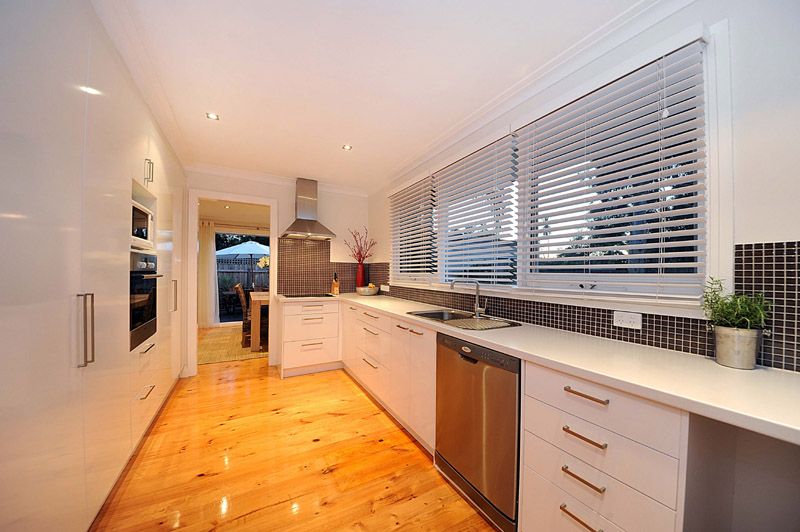 4 Karabil Close, SCORESBY, VIC 3179