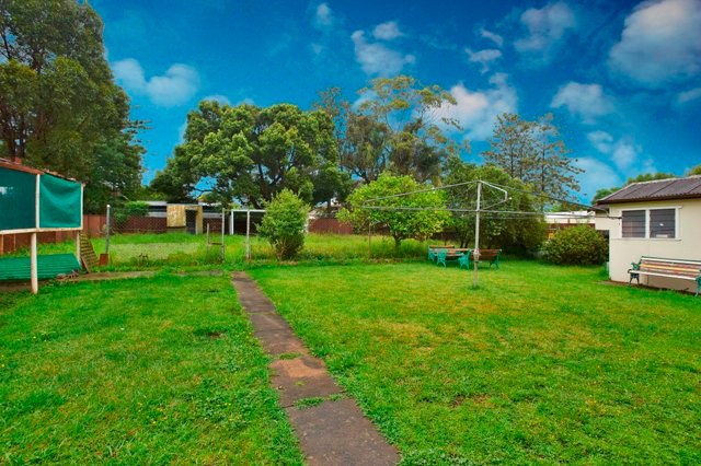 2 Moir Street, SMITHFIELD, NSW 2164