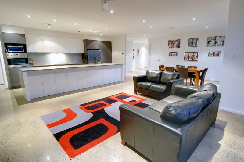 3 Osmanthus Close (Brightwater Estate), MOUNTAIN CREEK, QLD 4557