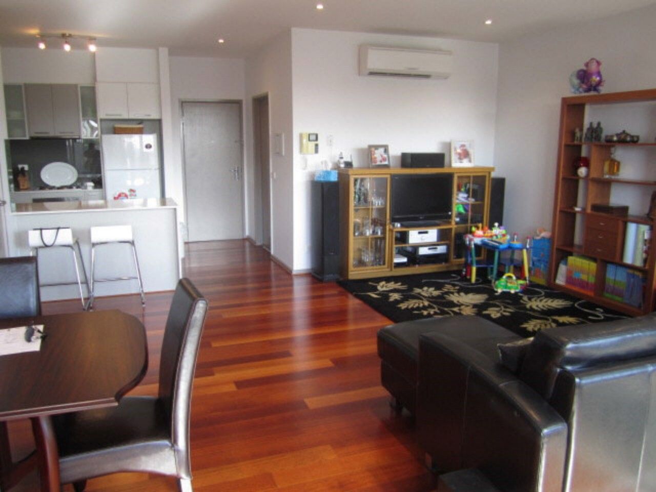 2/100 Poath Road, HUGHESDALE, VIC 3166