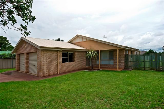 27 Bouganvillea Drive, MIDDLE RIDGE, QLD 4350