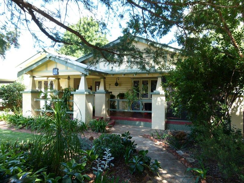 23  Clement Street, FORBES NSW 2871