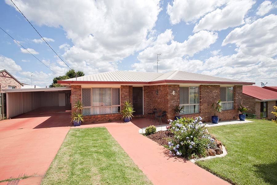 6 Bhutan Court, NEWTOWN QLD 4350