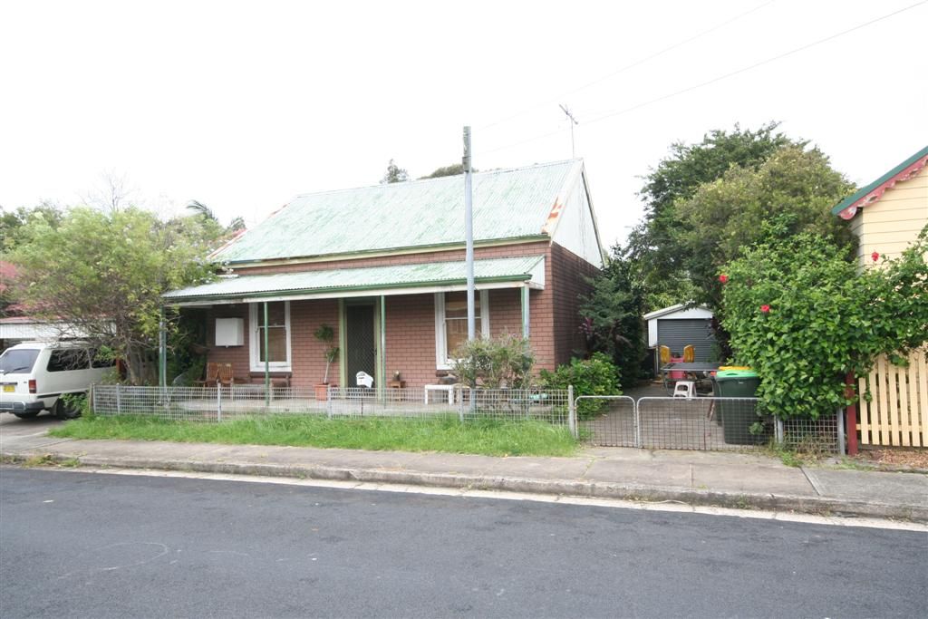 3 Dulling Street, WARATAH NSW 2298