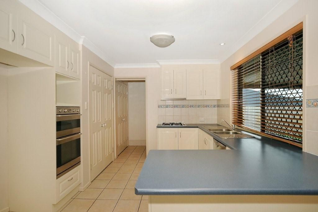 27 Girrawheen Street, RANGEVILLE, QLD 4350