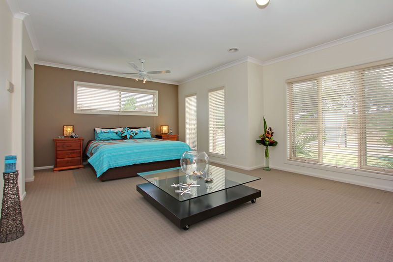 15 Parkedge Circuit, ROSEBUD, VIC 3939