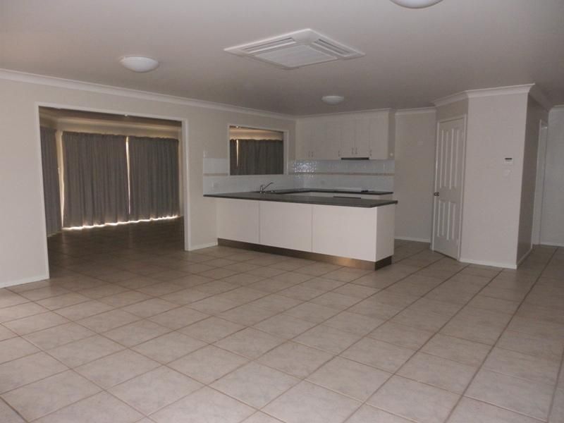 40 Riverview Street, EMERALD, QLD 4720