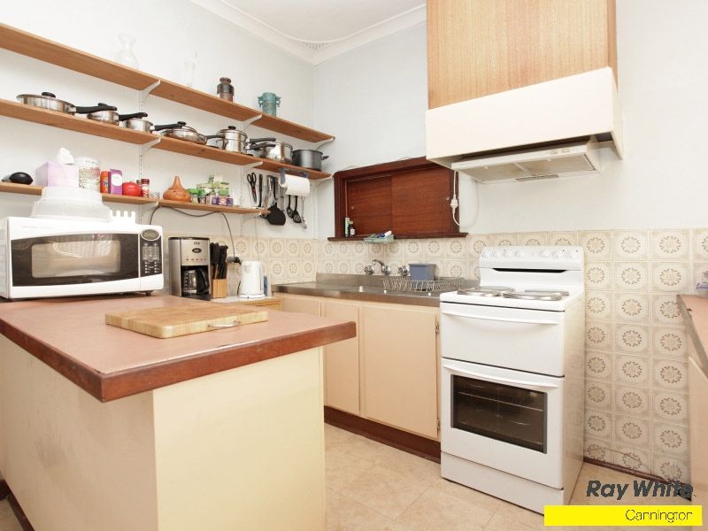 10 Fitzroy Street, QUEENS PARK, WA 6107