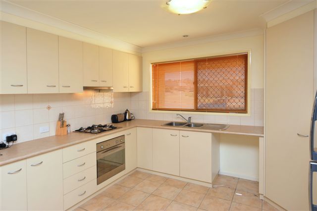 15 Moorina Drive, HARRISTOWN, QLD 4350