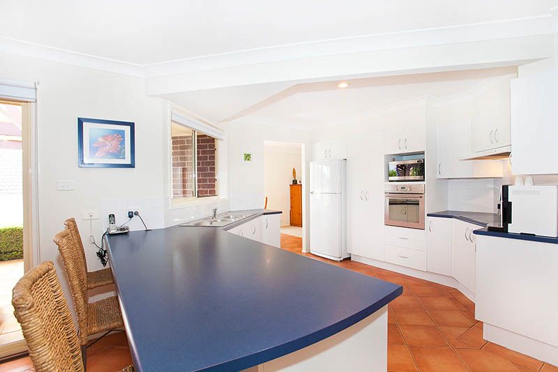 10 Tooma Place, FLINDERS, NSW 2529