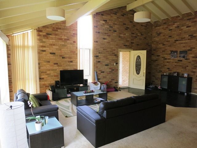 2 Apple Place, MACQUARIE FIELDS, NSW 2564