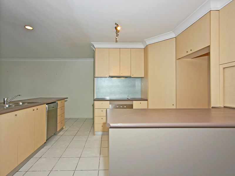 5 Warriewood Place, ROBINA, QLD 4226