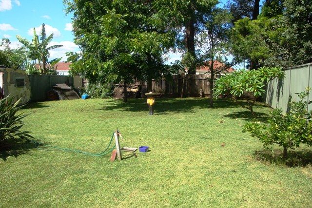 44  Peel Street, CANLEY HEIGHTS, NSW 2166