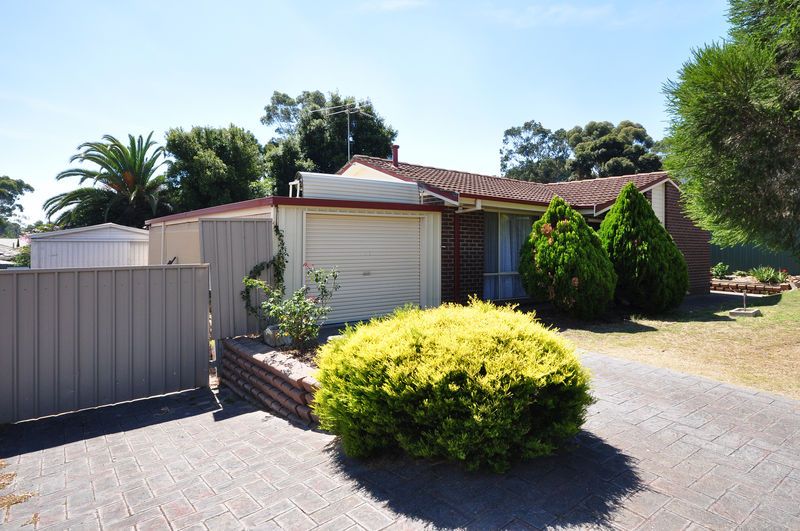111 Sunnymeade Drive, ABERFOYLE PARK SA 5159