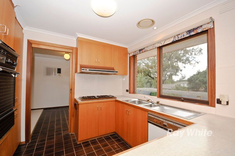 12 Matilda Avenue, WANTIRNA SOUTH, VIC 3152