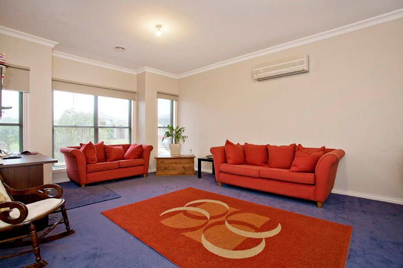42 Country Gardens Drive, LARA, VIC 3212