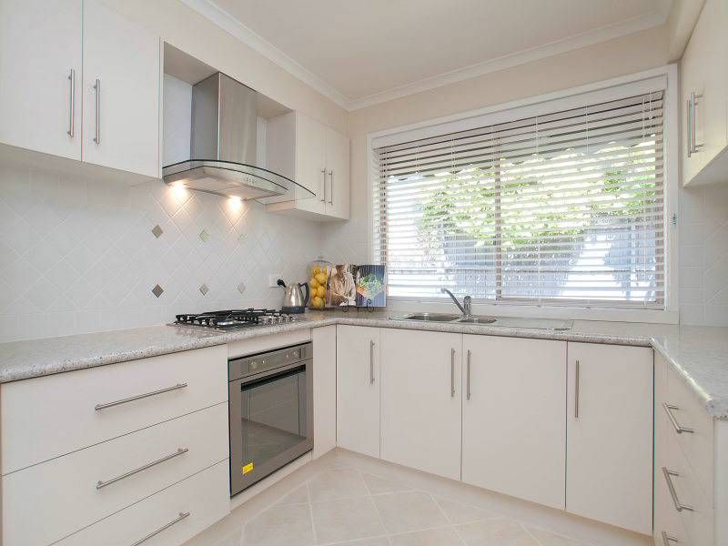 105 Raphael Crescent, FRANKSTON, VIC 3199