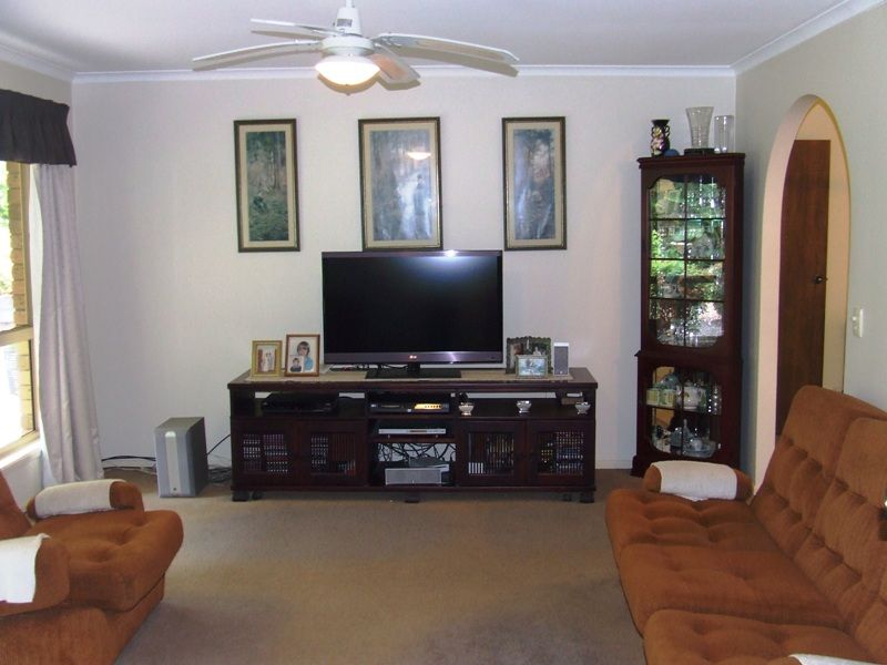 21 Plantation Road, GLASS HOUSE MOUNTAINS, QLD 4518