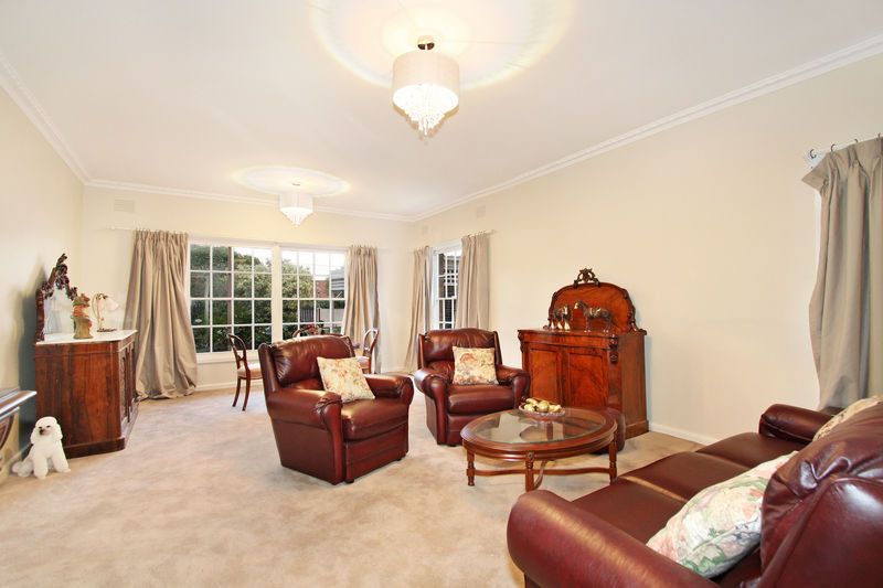 29 Castlewood Street, BENTLEIGH EAST, VIC 3165
