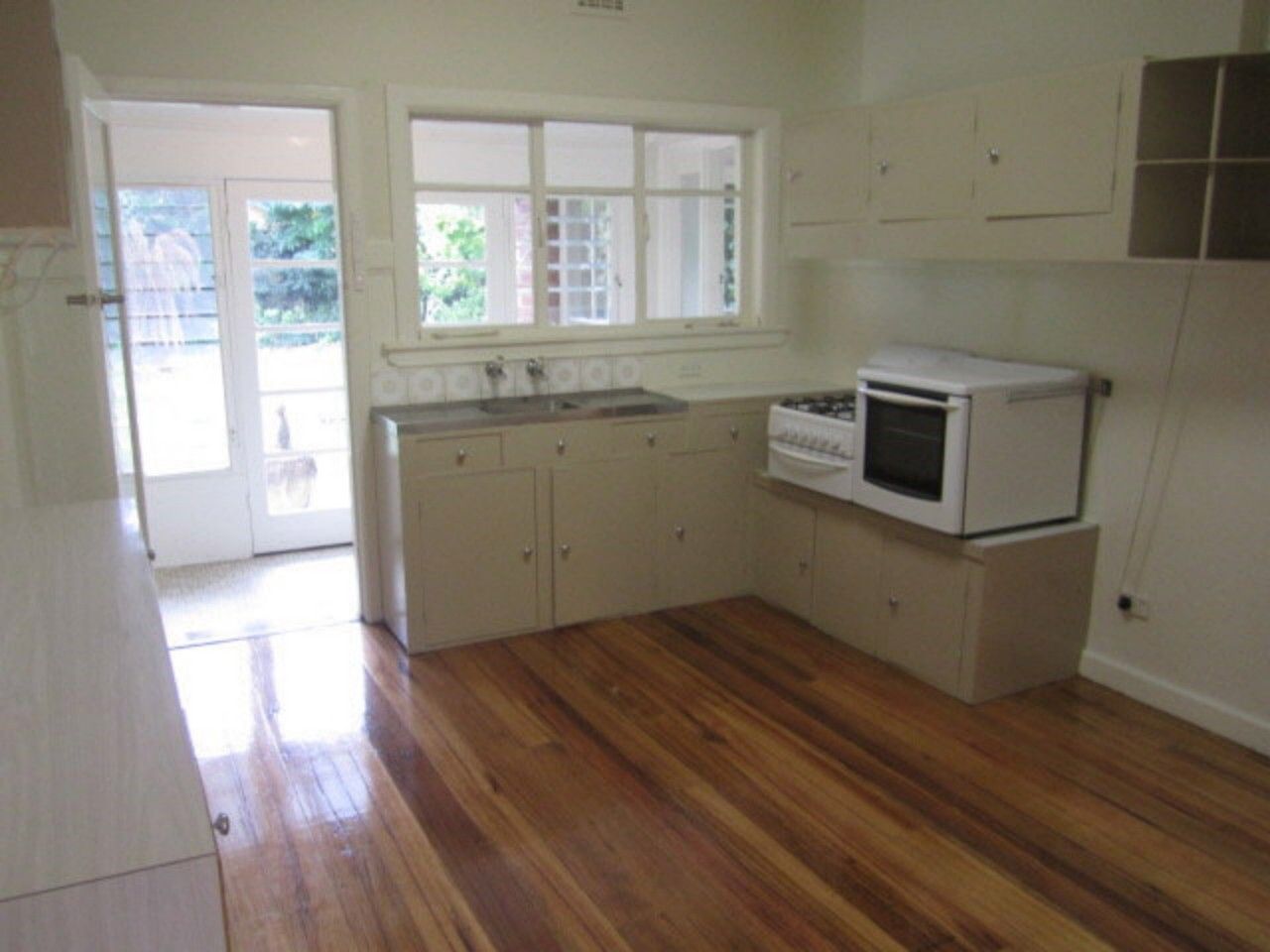 19 England Street, BENTLEIGH EAST, VIC 3165