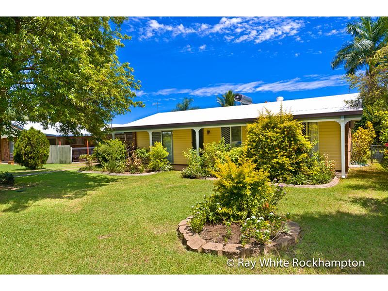 27 Pummell Street, NORMAN GARDENS QLD 4701