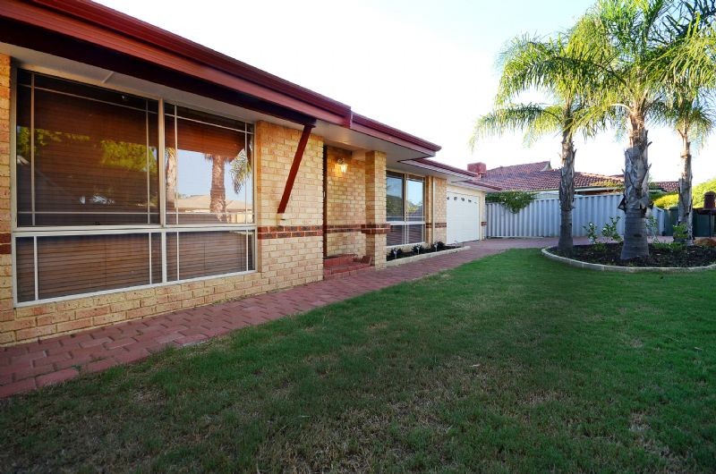 14 Leveque Ramble, BALLAJURA, WA 6066
