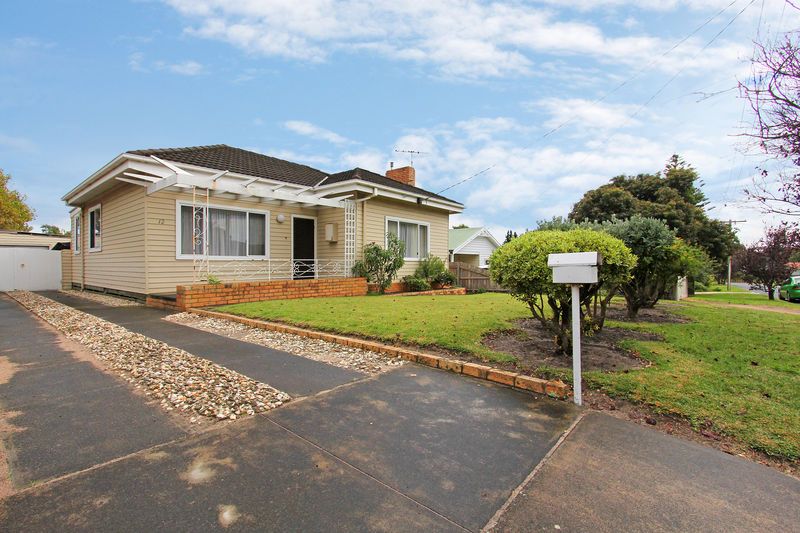 12 Thomas Street, ROSEBUD, VIC 3939