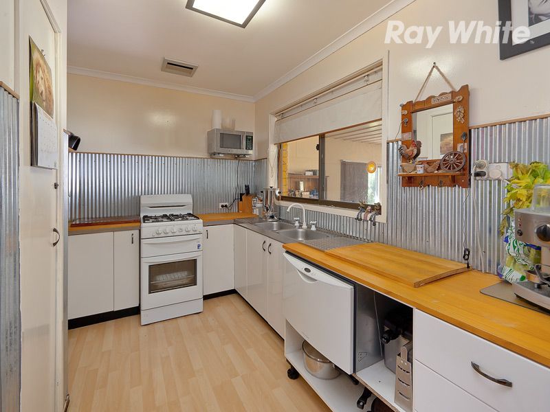 122 Hawkins Street, HOWLONG, NSW 2643