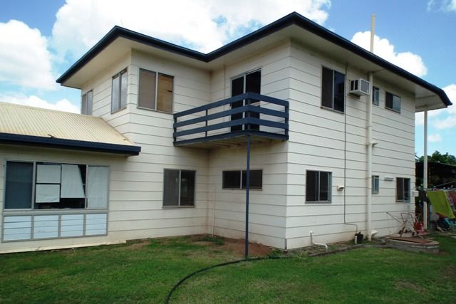 2 Church Street, BLUFF, QLD 4702