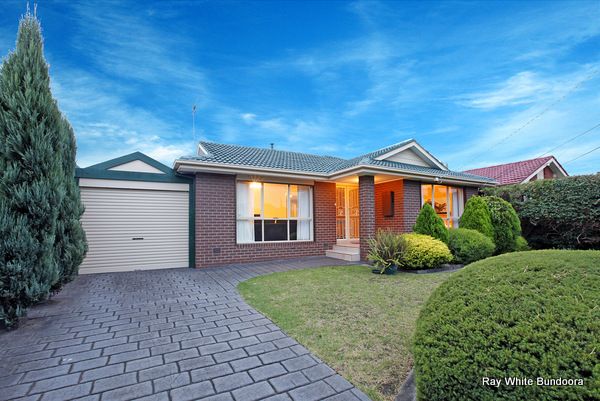 47 Virginia Crescent, BUNDOORA VIC 3083