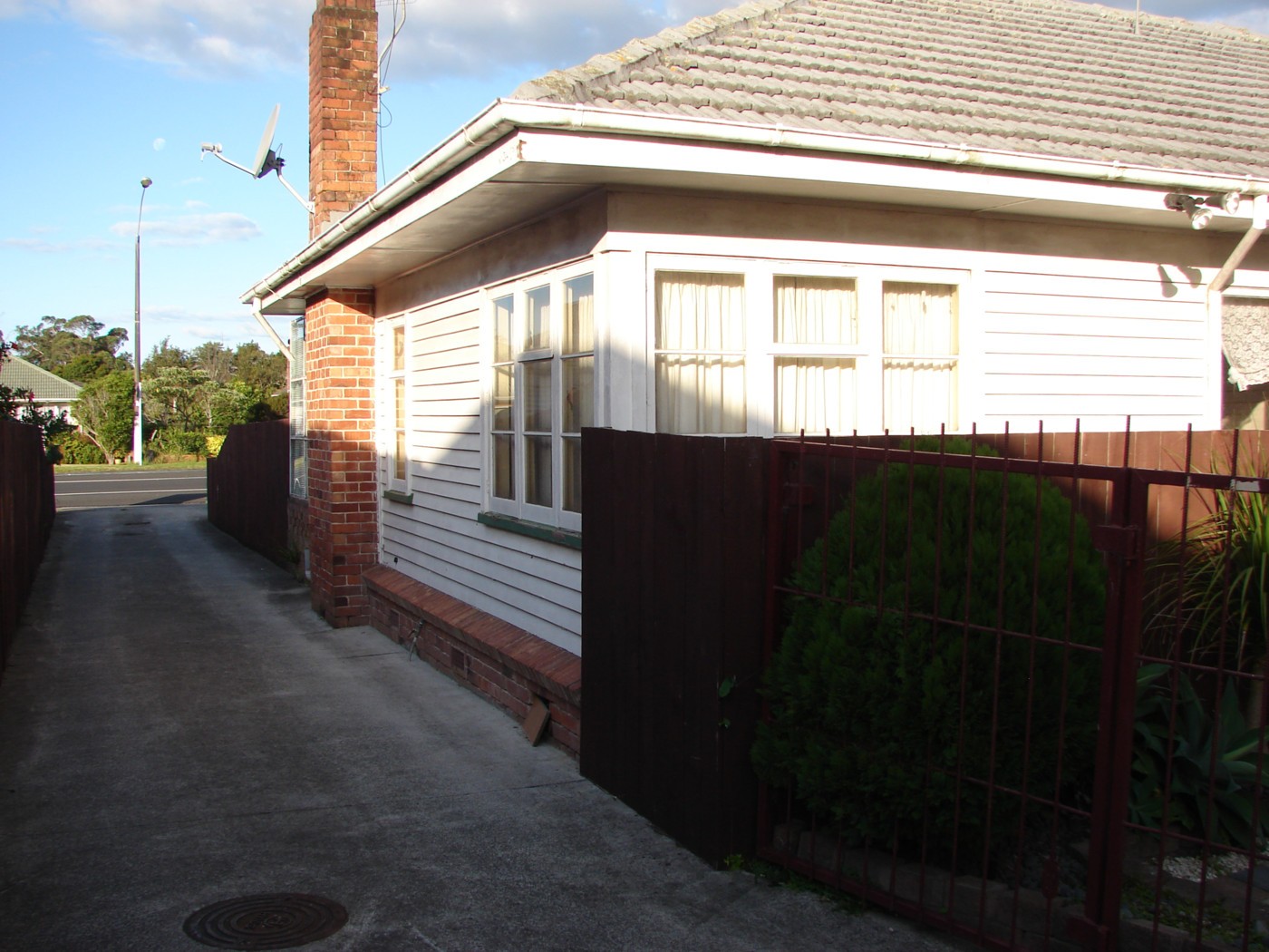13 Great South Road, PAPATOETOE, Manukau City