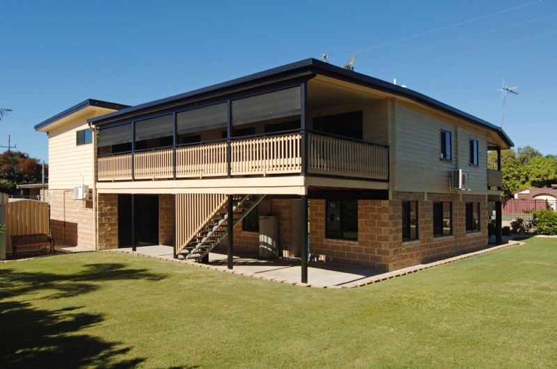 18 Pier Street, SOUTH GLADSTONE, QLD 4680