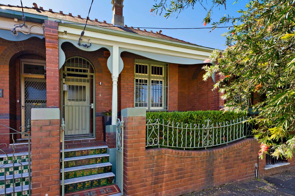 4 Juliett Street, ENMORE, NSW 2042