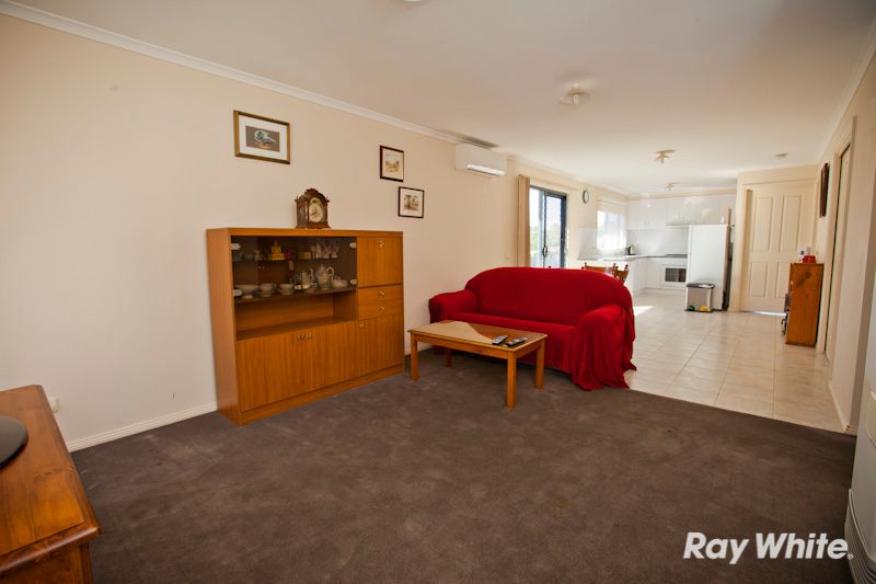 19 Meaby Drive, PAKENHAM, VIC 3810