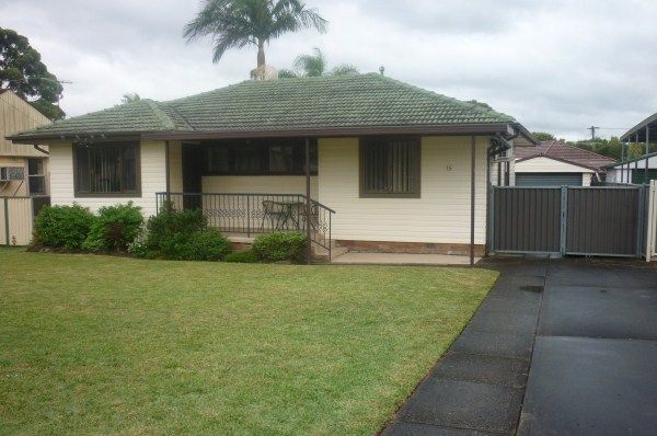 15 Williamson Crescent, WARWICK FARM NSW 2170