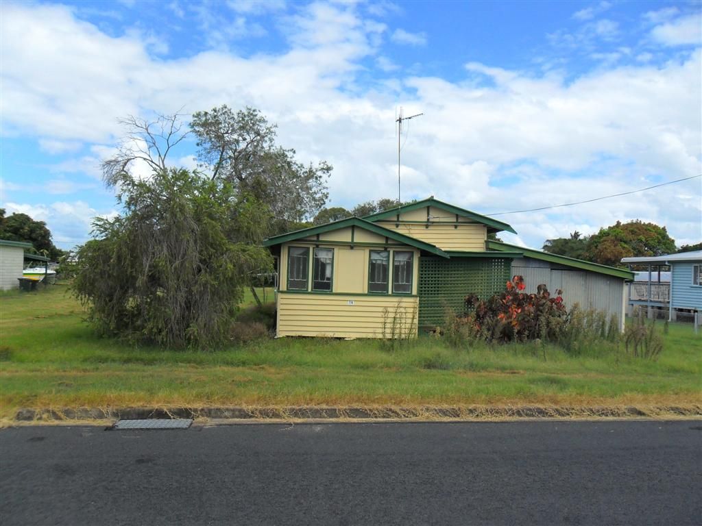 14 Pilot Street, URANGAN, QLD 4655