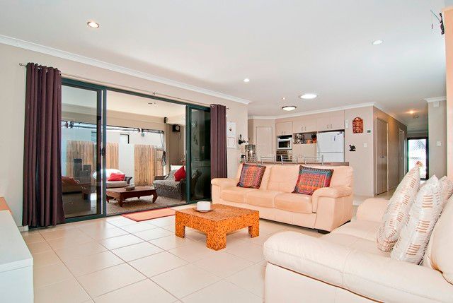 7 Lindesay Street, CALOUNDRA WEST, QLD 4551