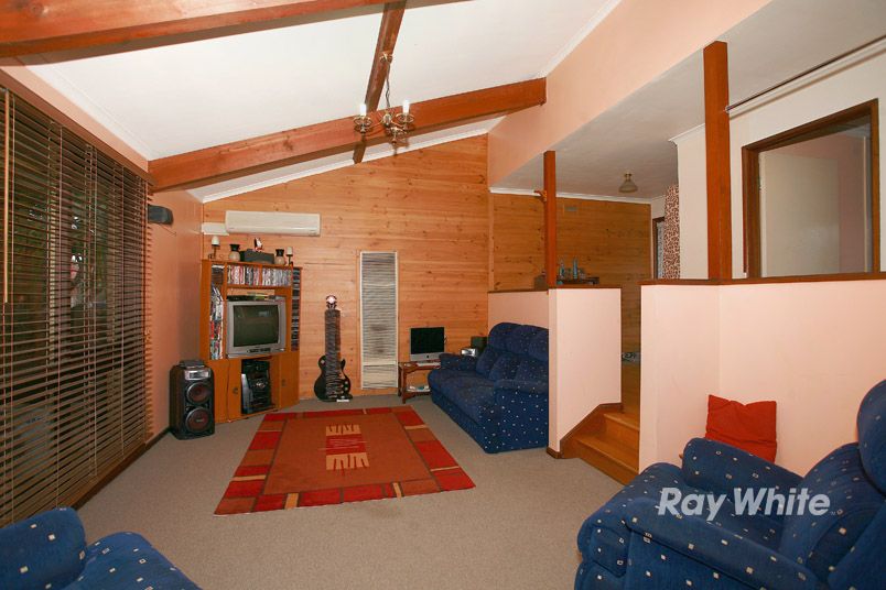 8 Hovell Court, CRANBOURNE, VIC 3977