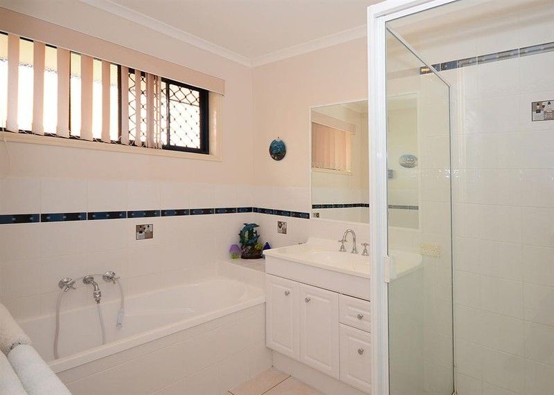 21 GUNSYND Way, POINT VERNON, QLD 4655