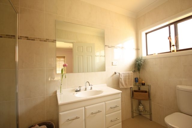 9 Barratt Avenue, CAMDEN SOUTH, NSW 2570