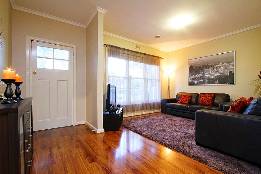 8 Willoughby Street, RESERVOIR, VIC 3073