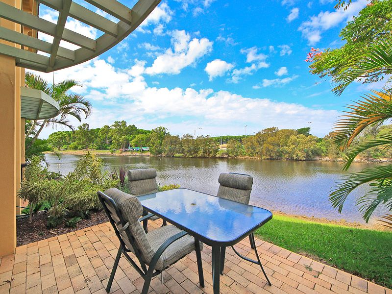 179/215 Cottesloe Drive, MERMAID WATERS, QLD 4218