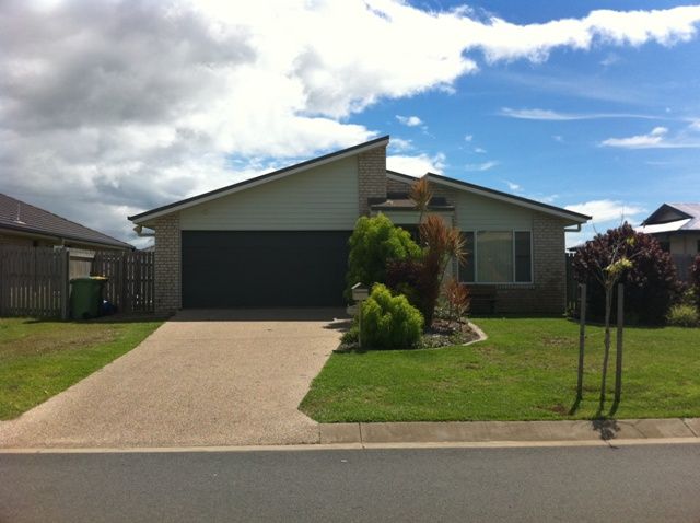 9 Crestview Crescent, BUCASIA QLD 4750