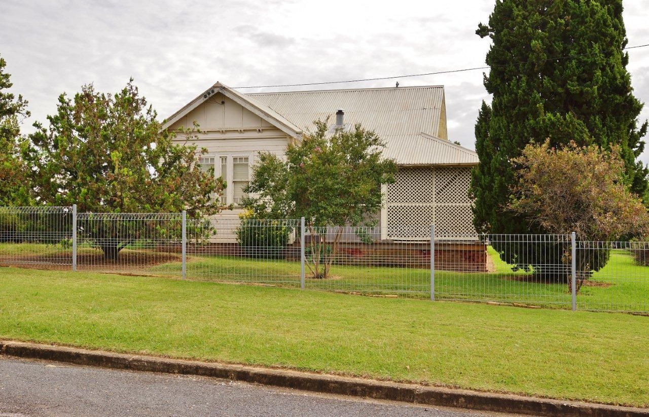 12 Linden Street, BARRABA NSW 2347