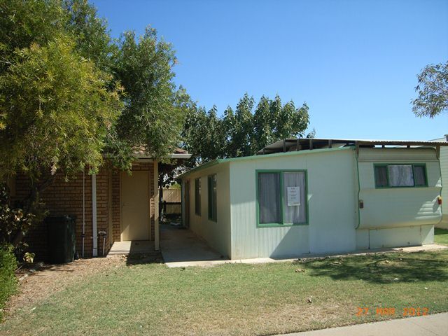 17/123 Point Leander Drive, PORT DENISON, WA 6525