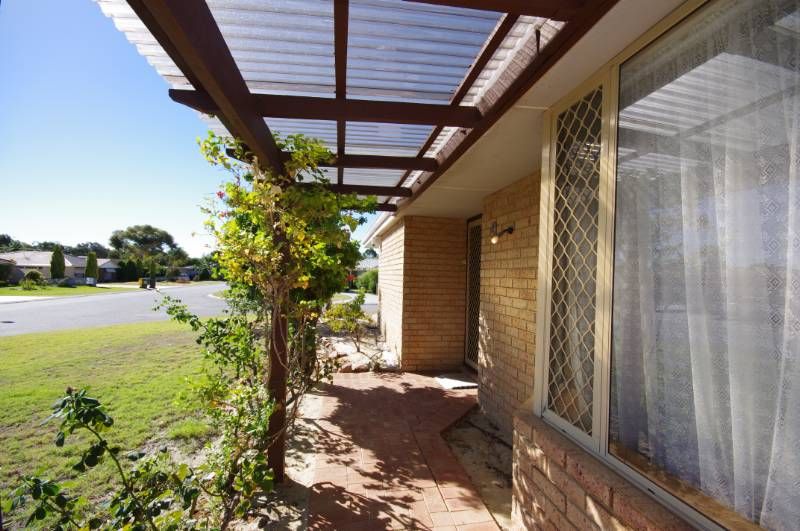 9 Hansa Place, MARANGAROO, WA 6064