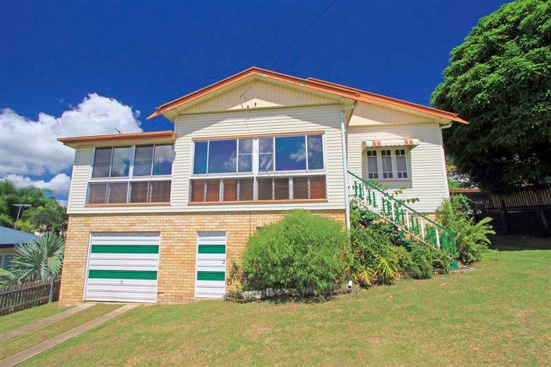 1 Lamington Street, THE RANGE QLD 4700